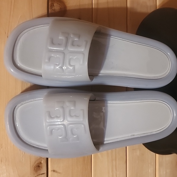 Tory Burch Bubble Jelly Slide - ‘Dew Blue’ - Size 8B - Picture 3 of 4